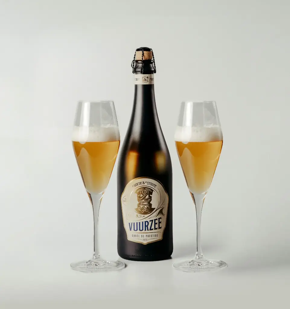 Vuurzee fles + 2 Vuurzee glazen